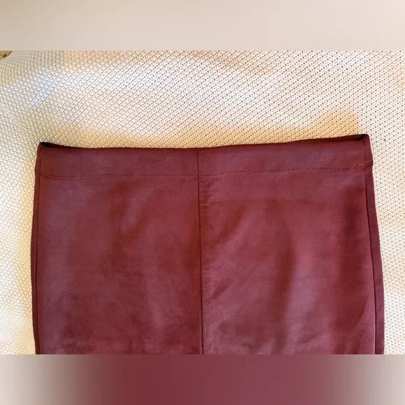 MAX STUDIO Faux Suede Leather Burgundy A-Line Midi Skirt - Picture 7 of 13
